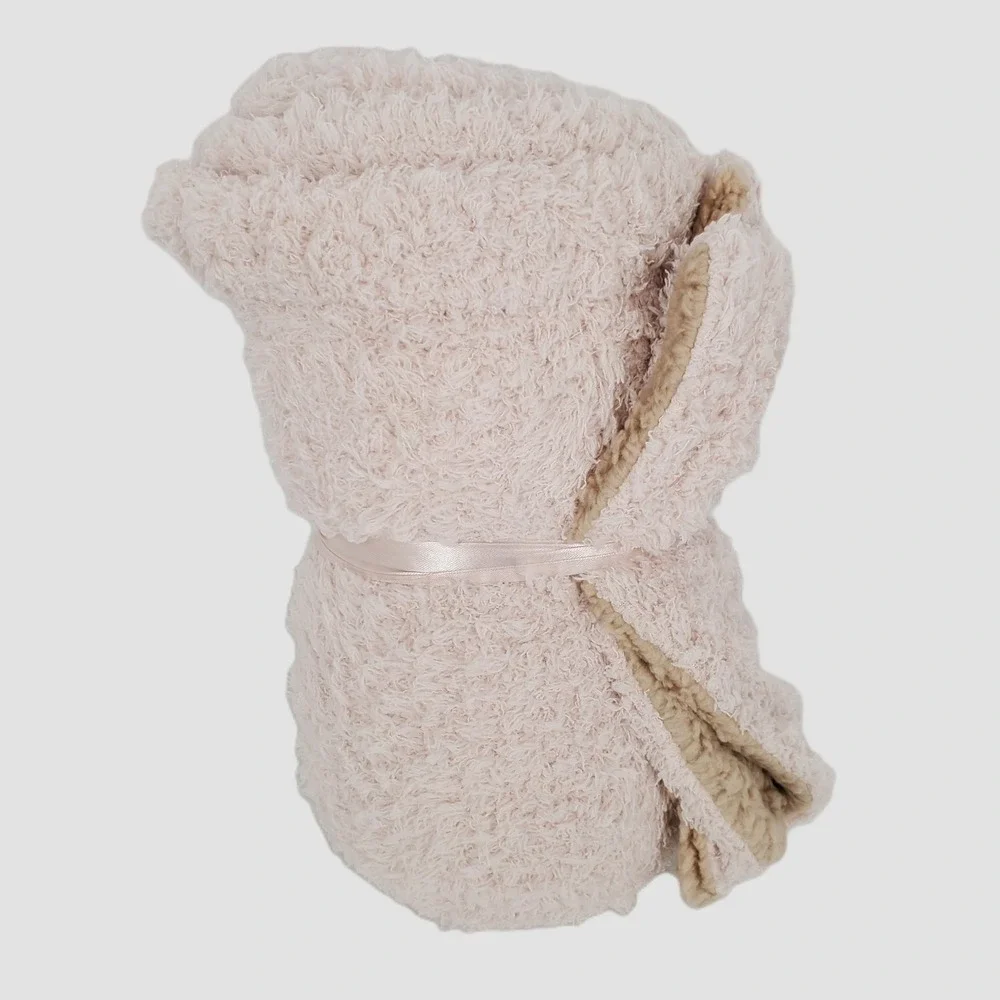 Ulta Beauty Limited Edition Plush Throw Blanket Blush Pink Tan 50x60‎ Reversible